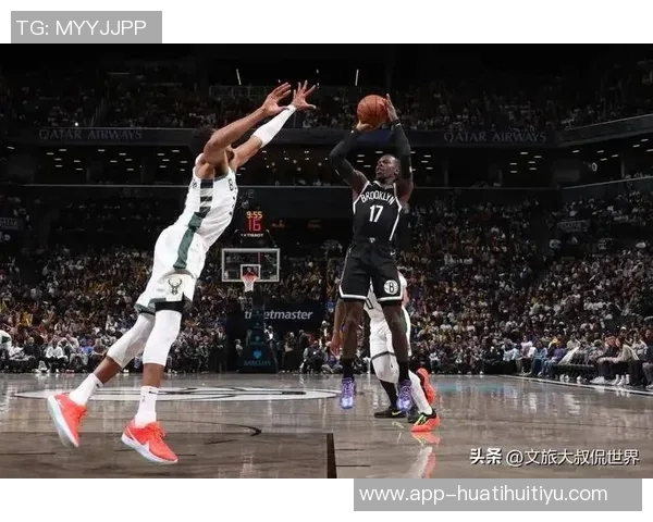 拳击手出击波蒂斯上篮遭无视犯规愤怒重拳击打篮架引发热议