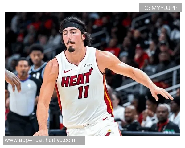 哈克斯分享球队快节奏打法乐趣强调切入跑动与空间创造的重要性