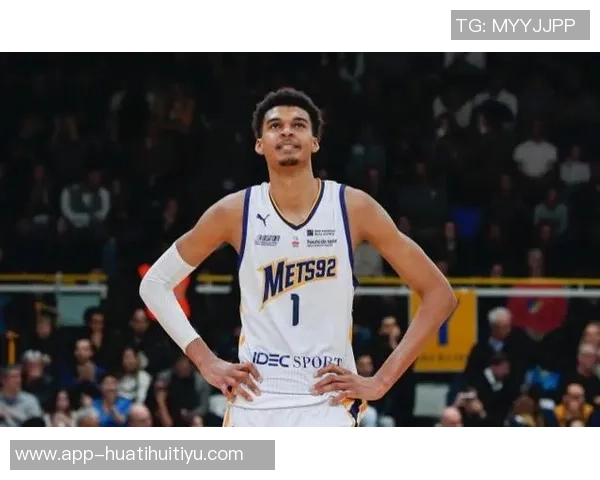 文班亚马创历史新纪录六场比赛至少五记三分与五次盖帽独角兽表现惊艳